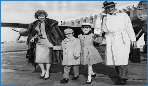 Did Desi Arnaz Jr have a child at 15?